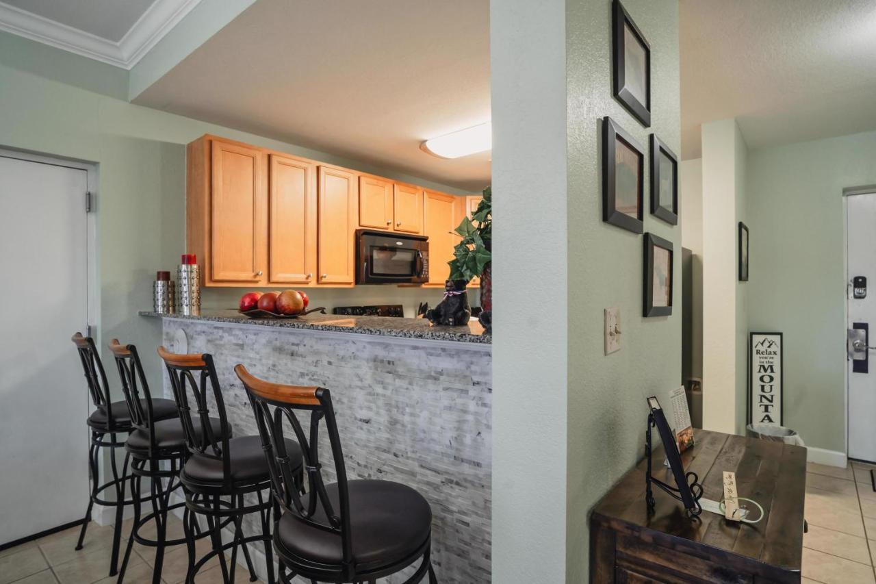 Mvc - Unit 1505 - Bearly Available Apartment พิเจนฟอร์จ ภายนอก รูปภาพ